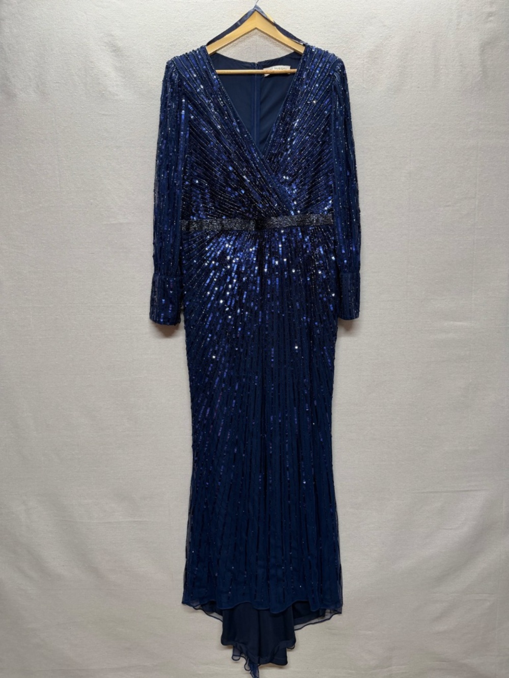 NWT Mac Duggal Sequined Wrap Over Bishop Sleeve Gown - size 16 - Picture 4 of 9